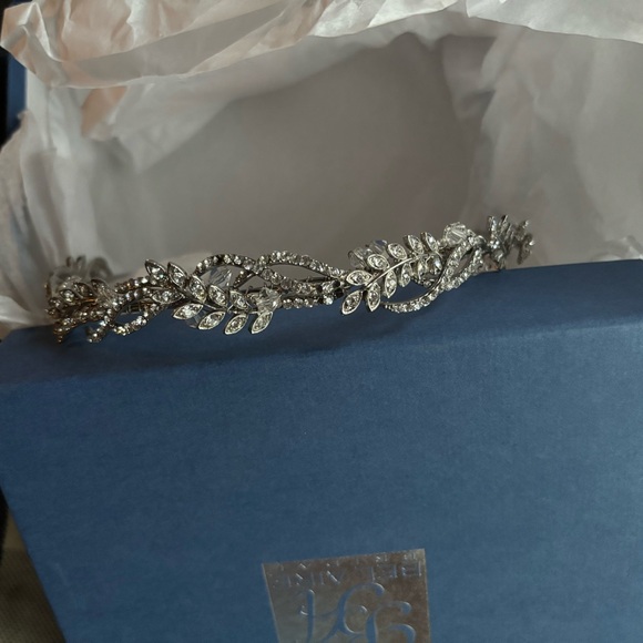 Bel Aire Bridal jeweled headband - Picture 5 of 12
